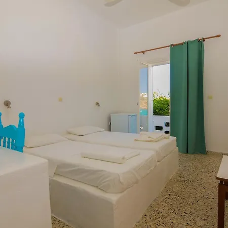Ios Hotel