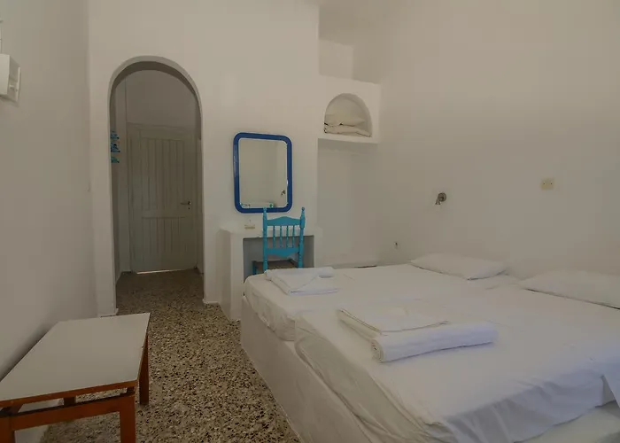 Ios Hotel Mylopotas